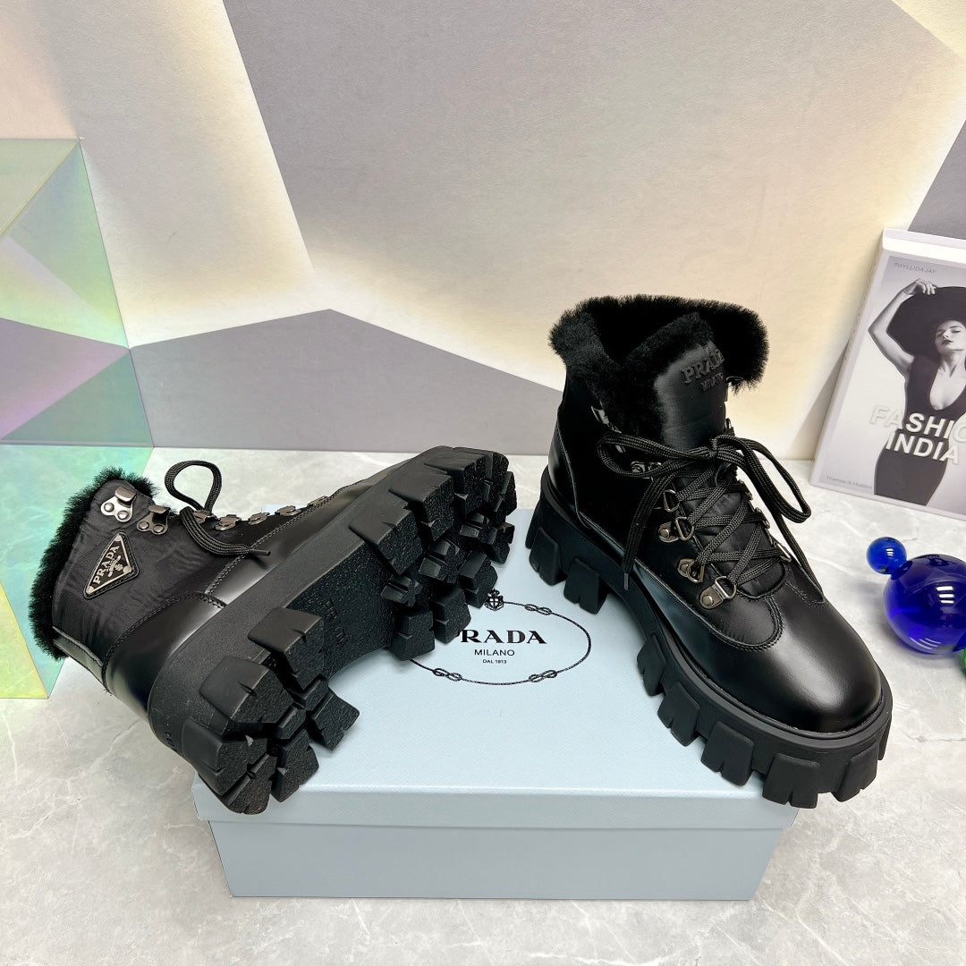 PD LEATHER CHUNKY ANKLE BOOTS BLACK