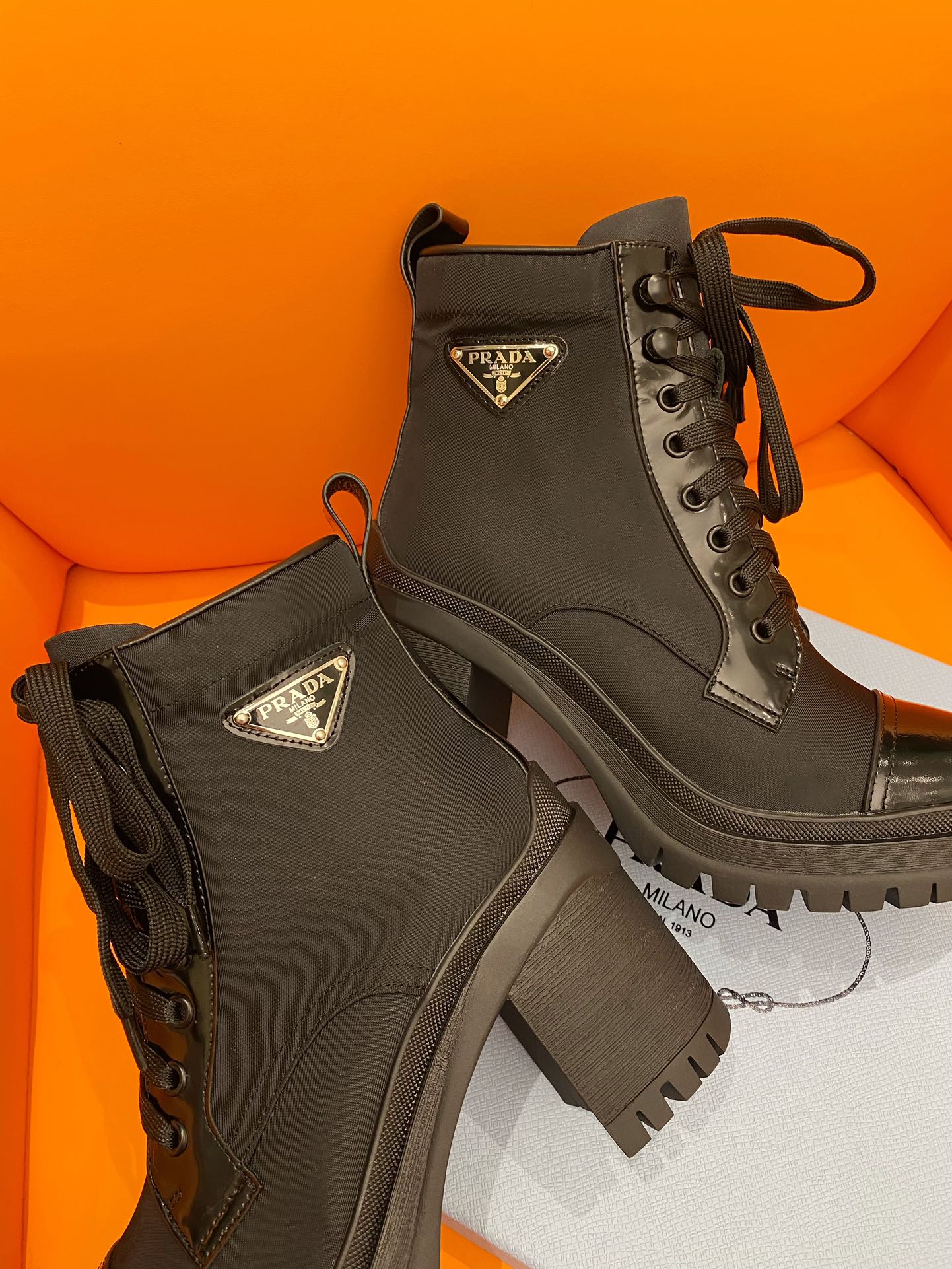 PD LOGO PLAQUE ANKLE BOOTS BLACK