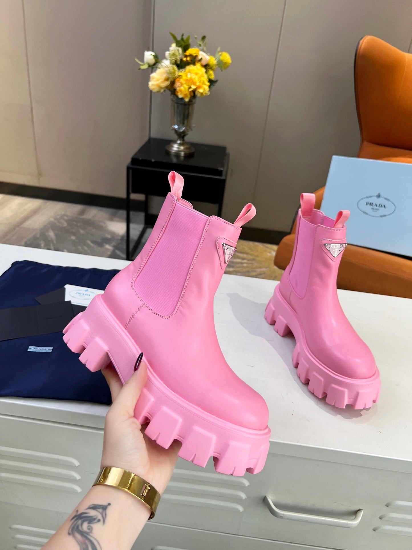 PD MONOLITH BRUSHED LEATHER BOOTIES PINK