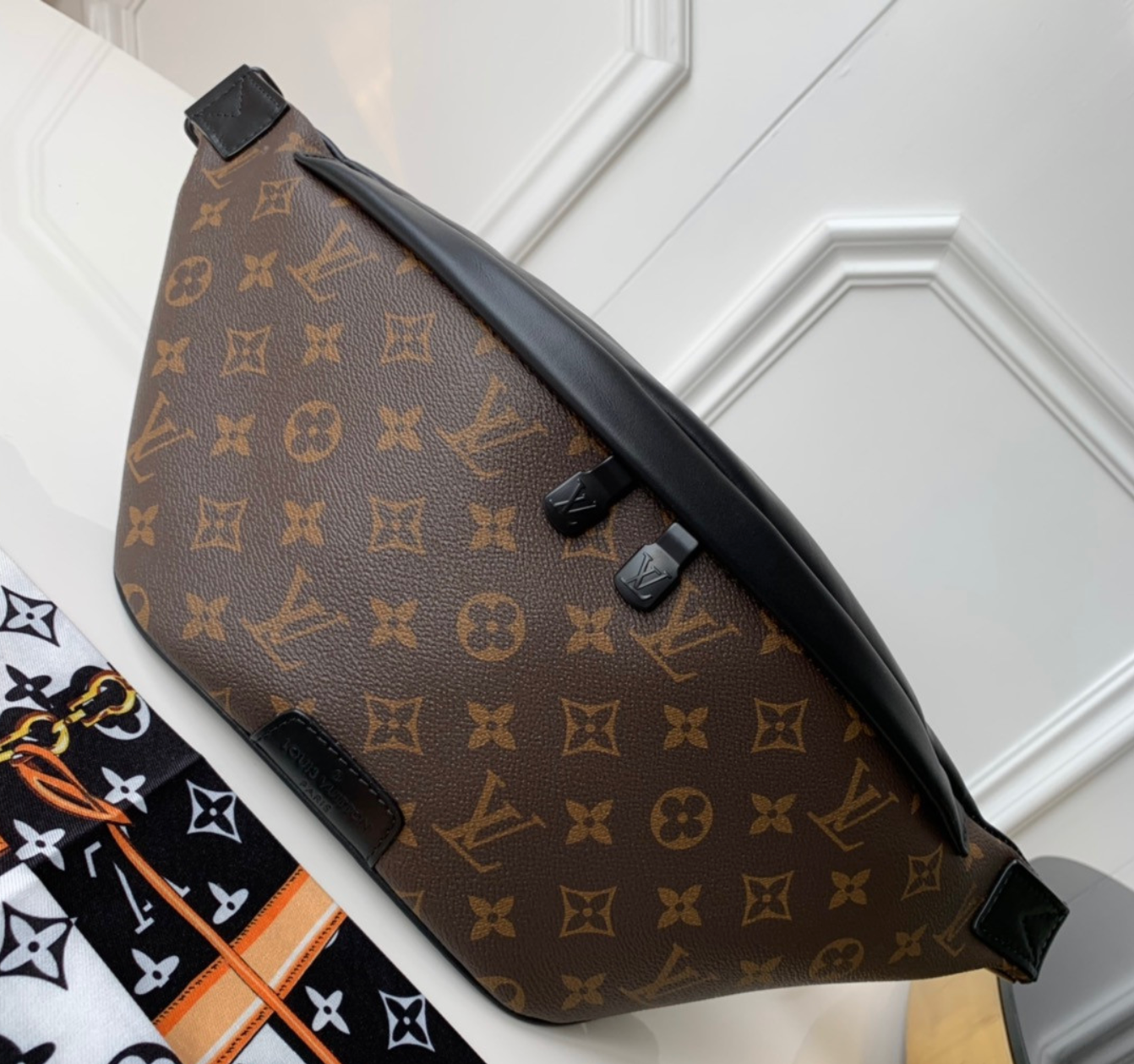 Elite Carryalls