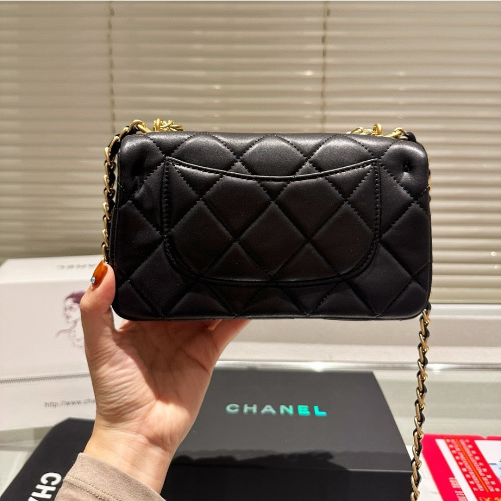 CC SMALL FLAP BAG WITH CHAIN BLACK 20CM