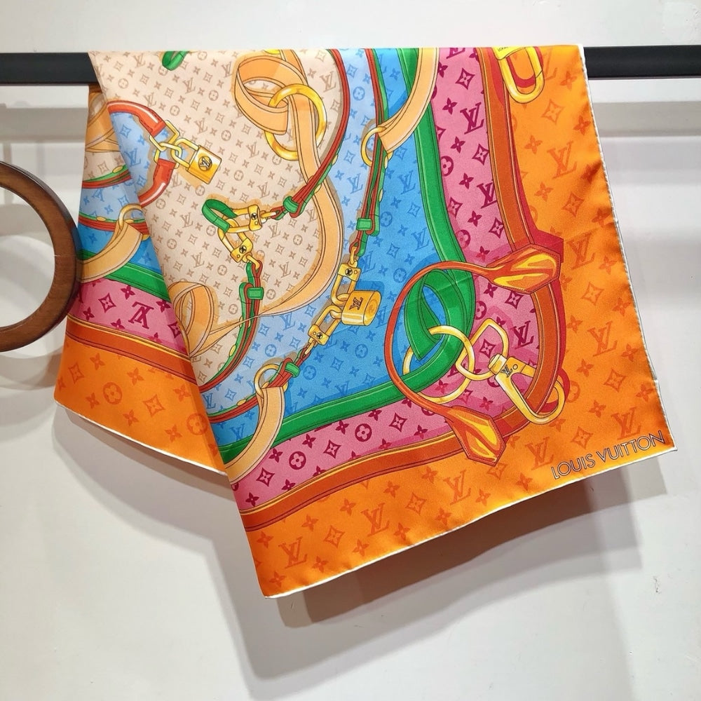 LV FLOWER AND STRAPS SQUARE IN ORANGE 90CM M79925
