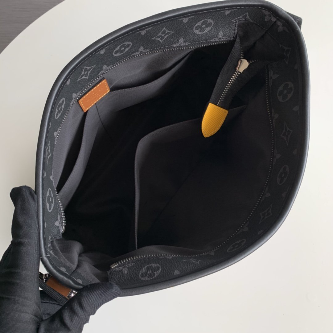 Luxe Touch Bags
