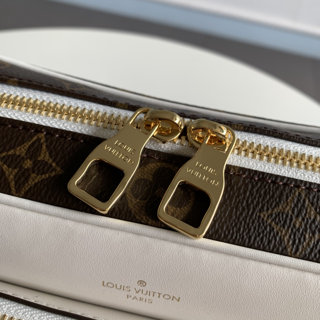 Luxe Touch Bags