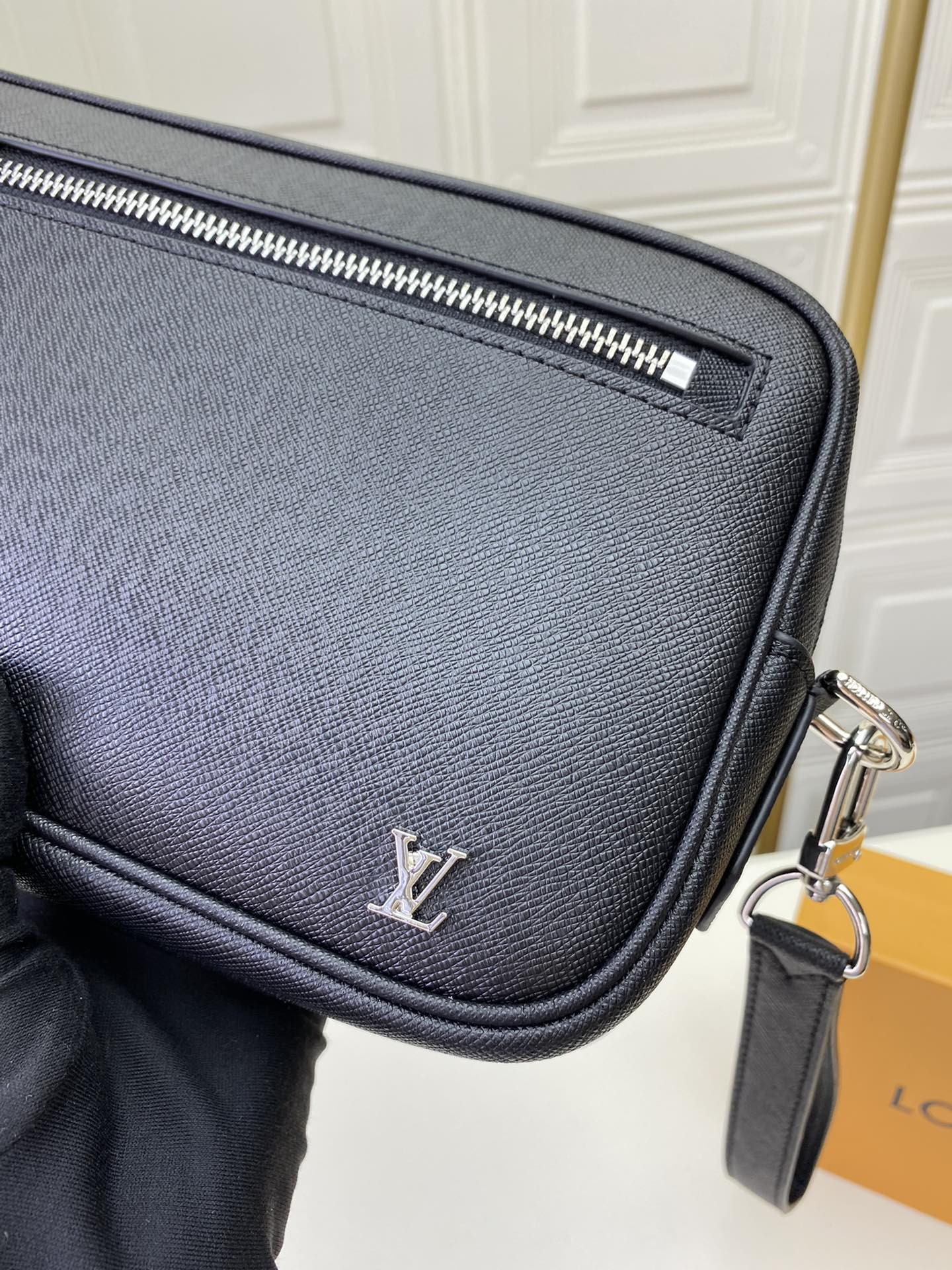 Luxe Touch Bags