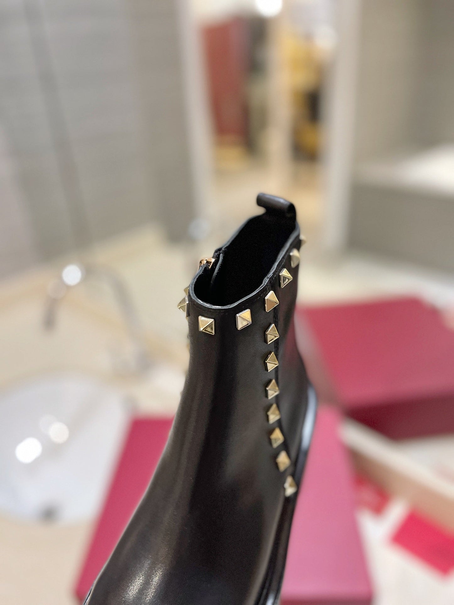 VL GARAVANI UNIQUEFORM CALFSKIN ANKLE BOOT BLACK 1W2S0CS0MMD 0NO