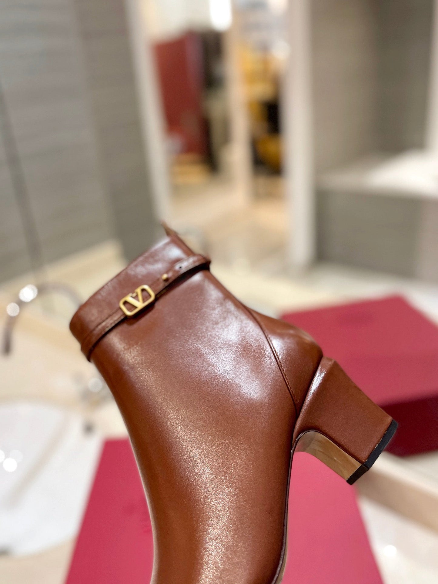 VL GARAVANI TAN GO ANKLE BOOT IN CALFSKIN LEATHER BROWN
