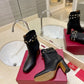 VL GARAVANI ROCKSTUD GRAINY CALFSKIN ANKLE BOOT BLACK 3W2S0P62VCE 0NO