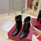 VL GARAVANI ROCKSTUD GRAINY CALFSKIN ANKLE BOOT BLACK 3W2S0P62VCE 0NO