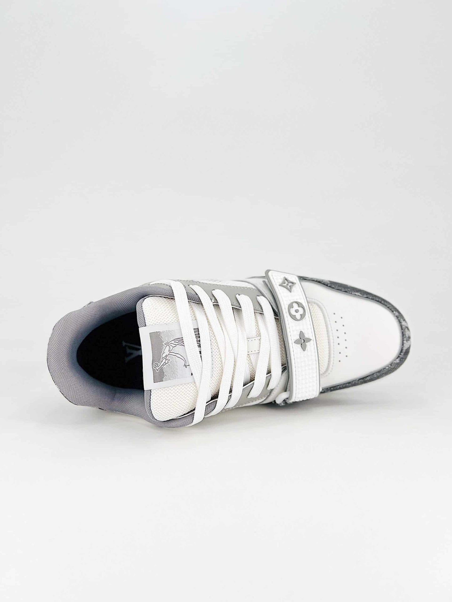 LV LV TRAINER SNEAKERS GREY 1ADF0U
