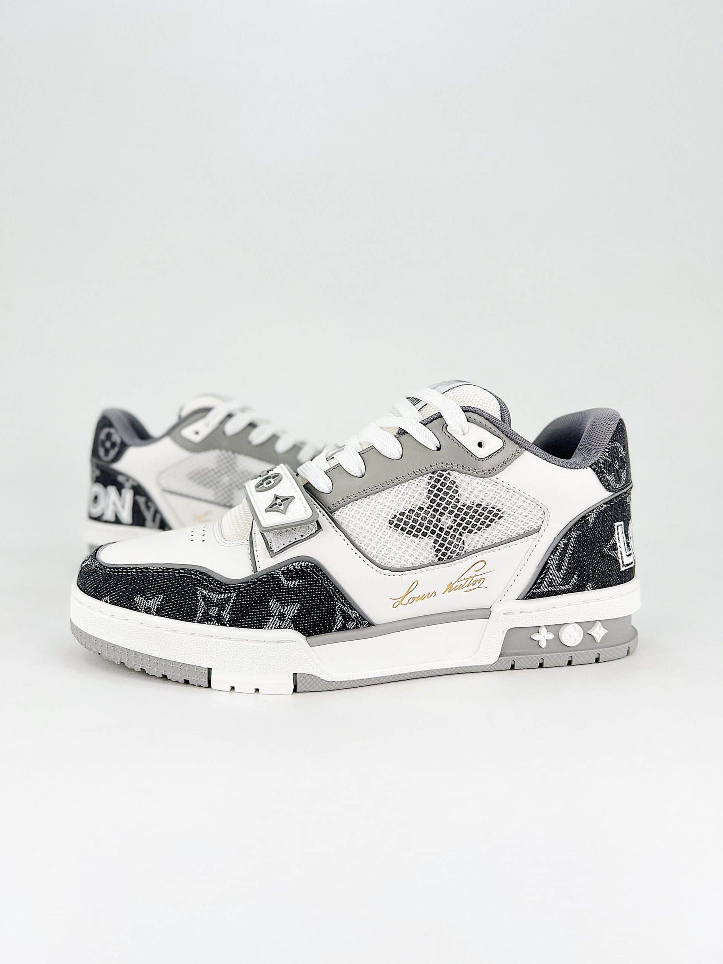 LV LV TRAINER SNEAKERS GREY 1ADF0U