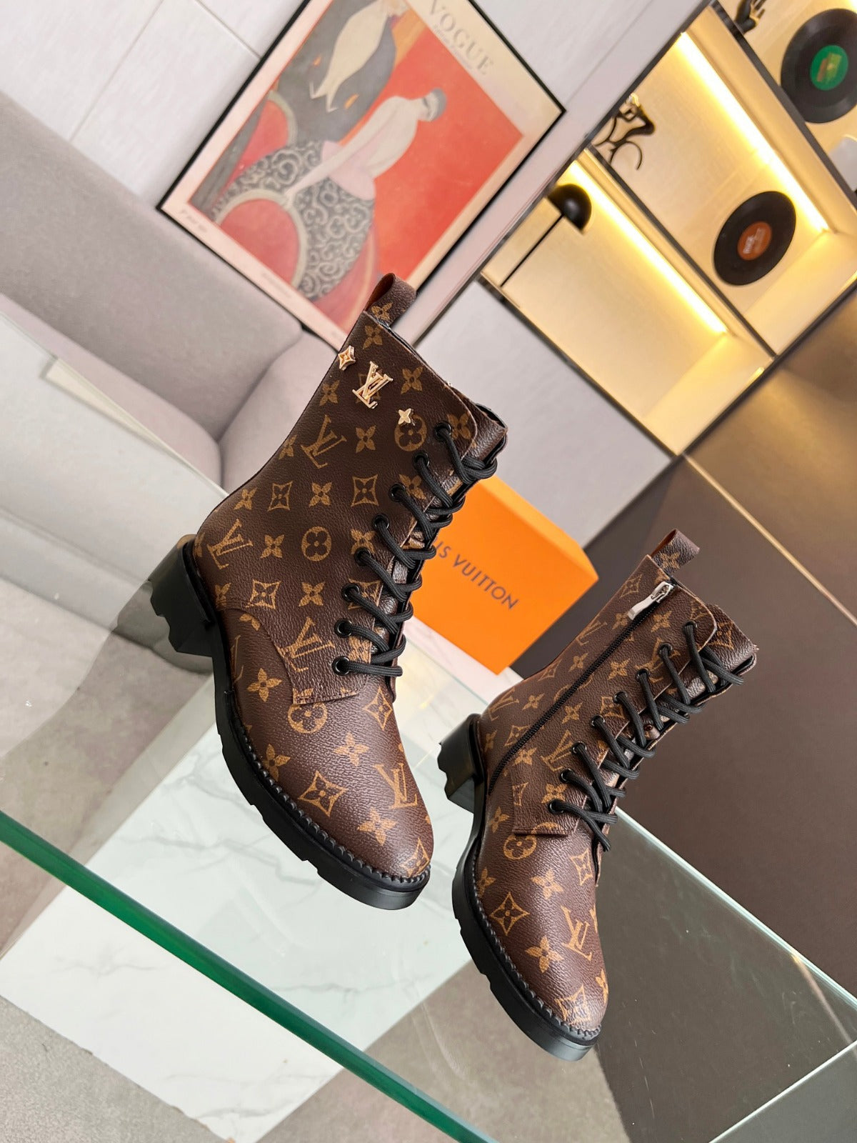 LV Women's Boots 202