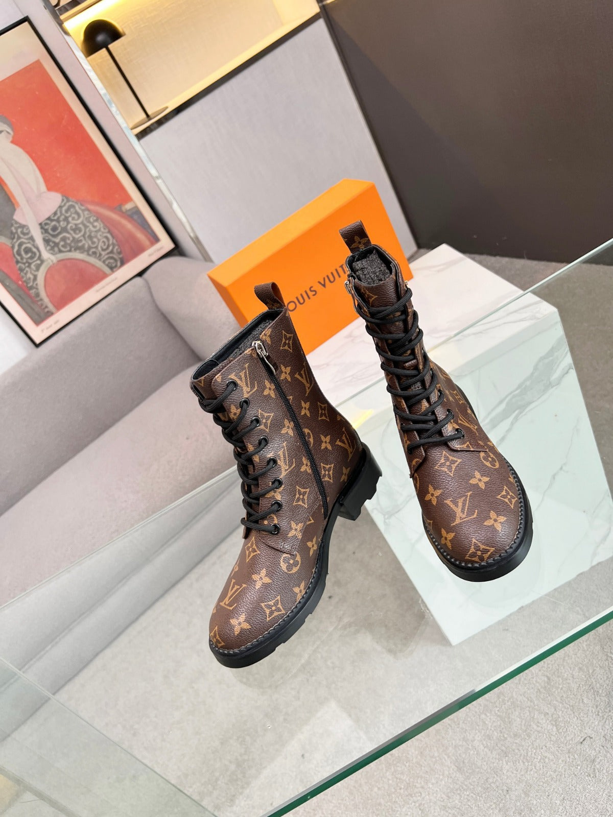 LV Women's Boots 202