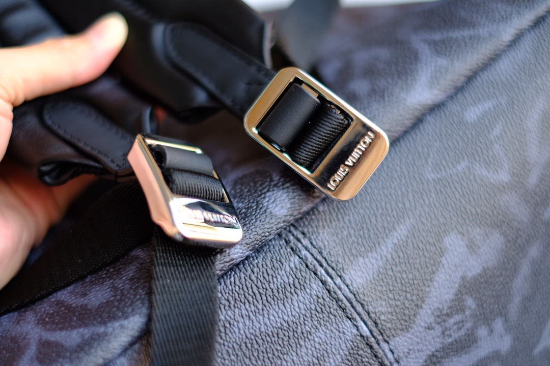 Luxe Touch Bags