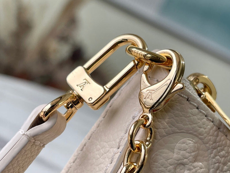 Fashion Luxe Touch bags - 5379