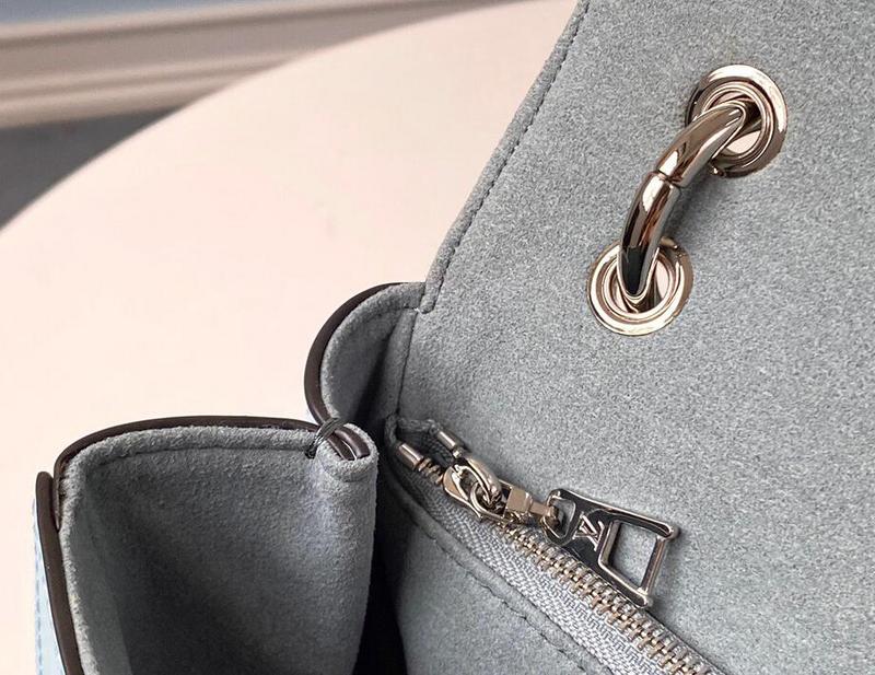 Luxe Touch Bags -   3024