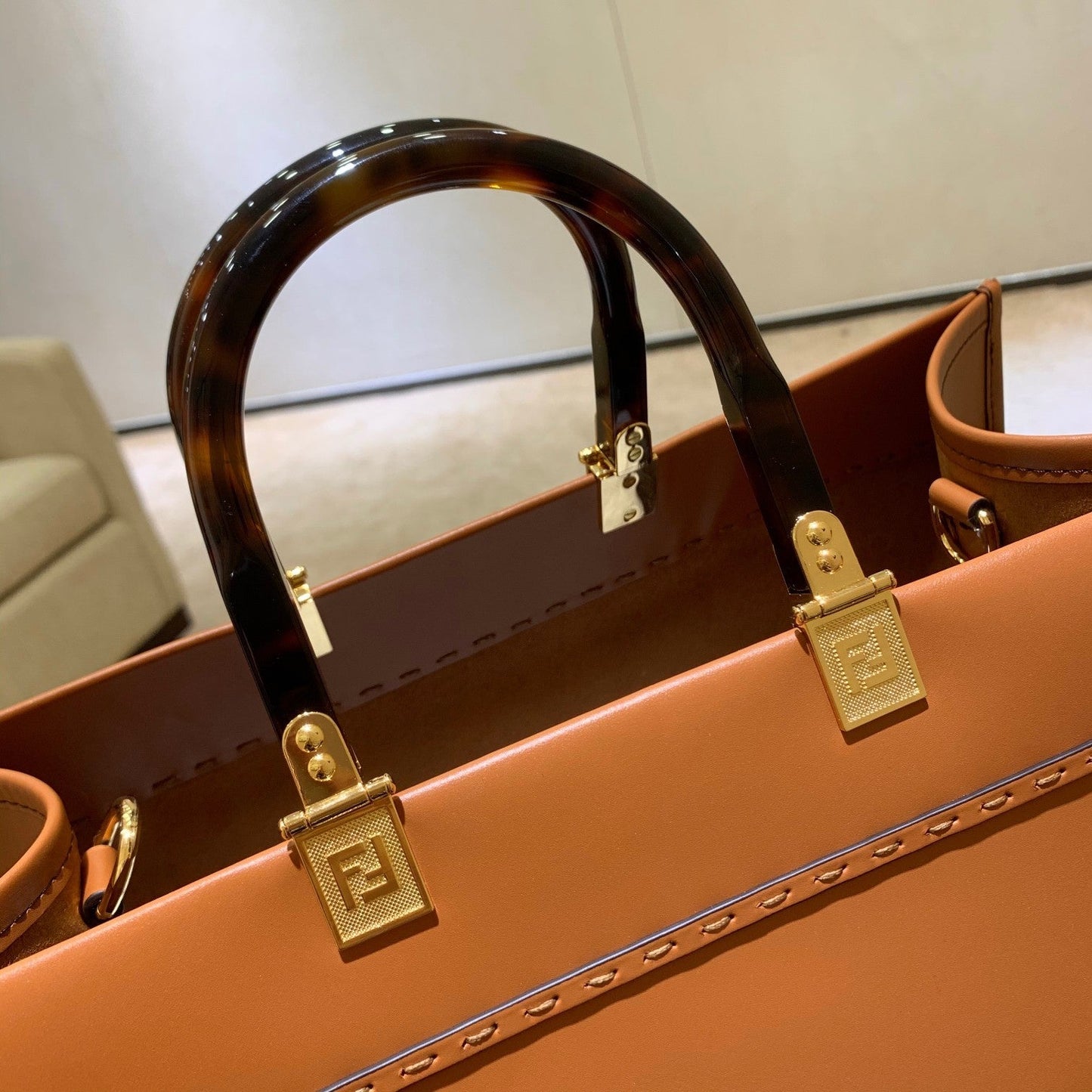 Elite Carryalls