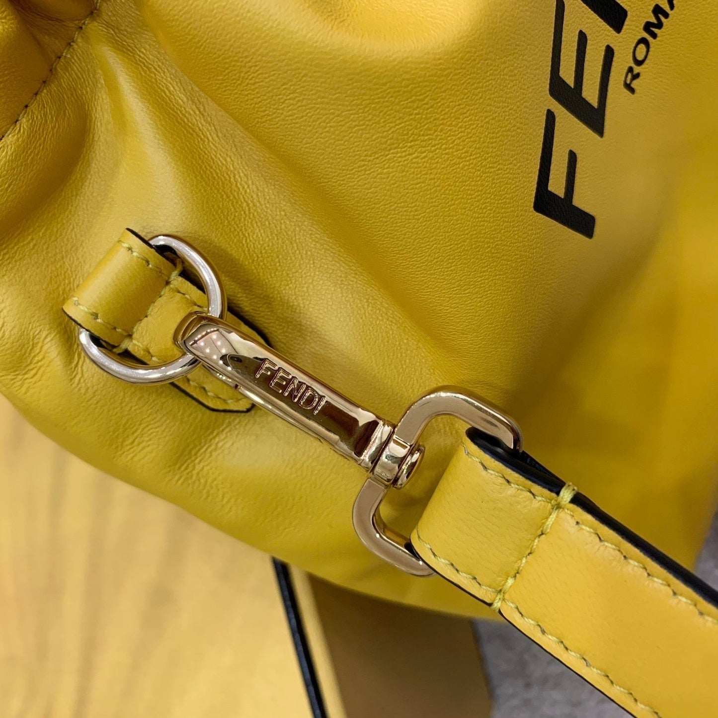 Luxe Touch -  Bag - FED - 438