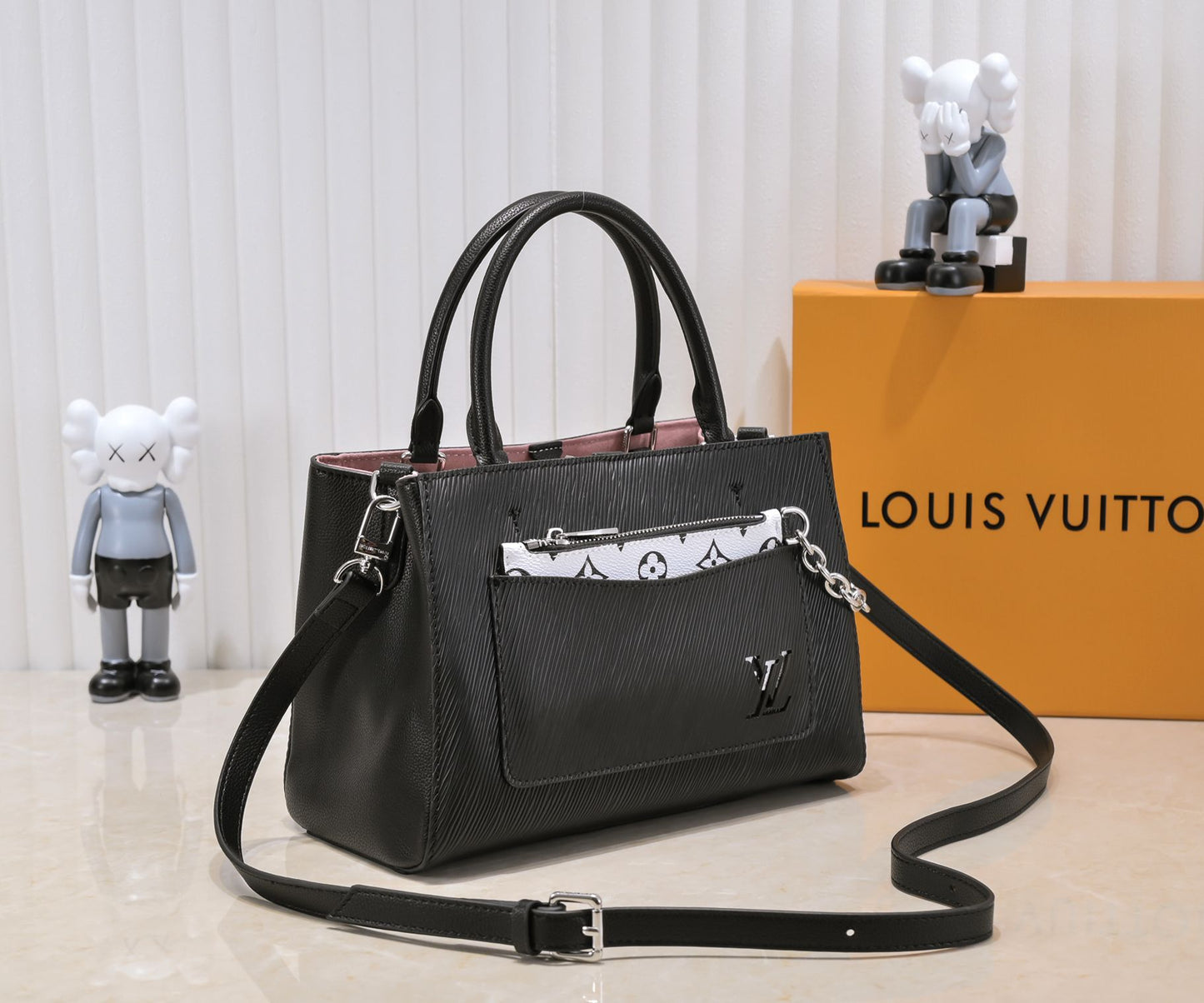 Elite Carryalls