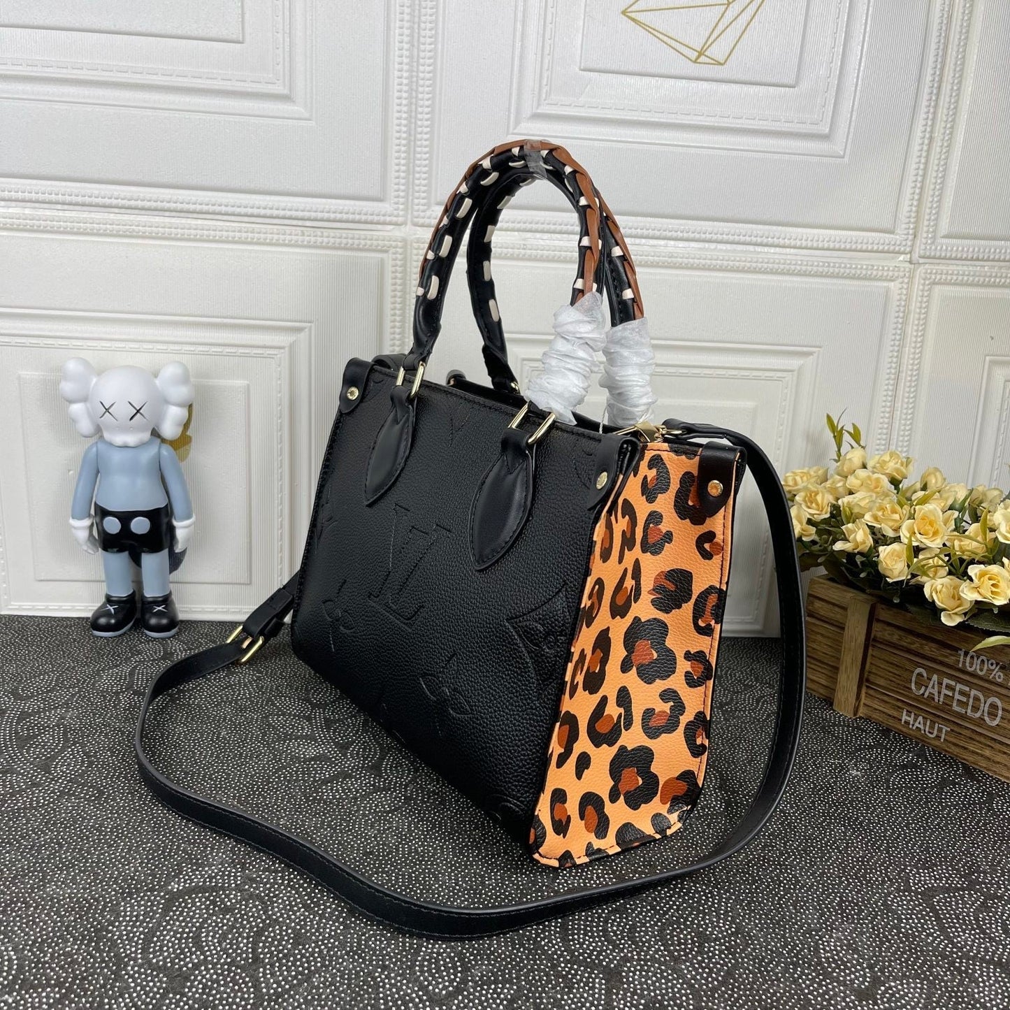 Elite Carryalls