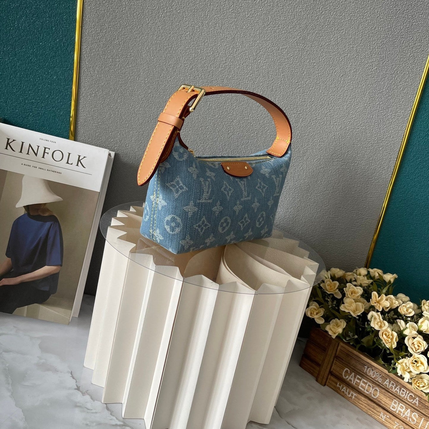 Elite Carryalls