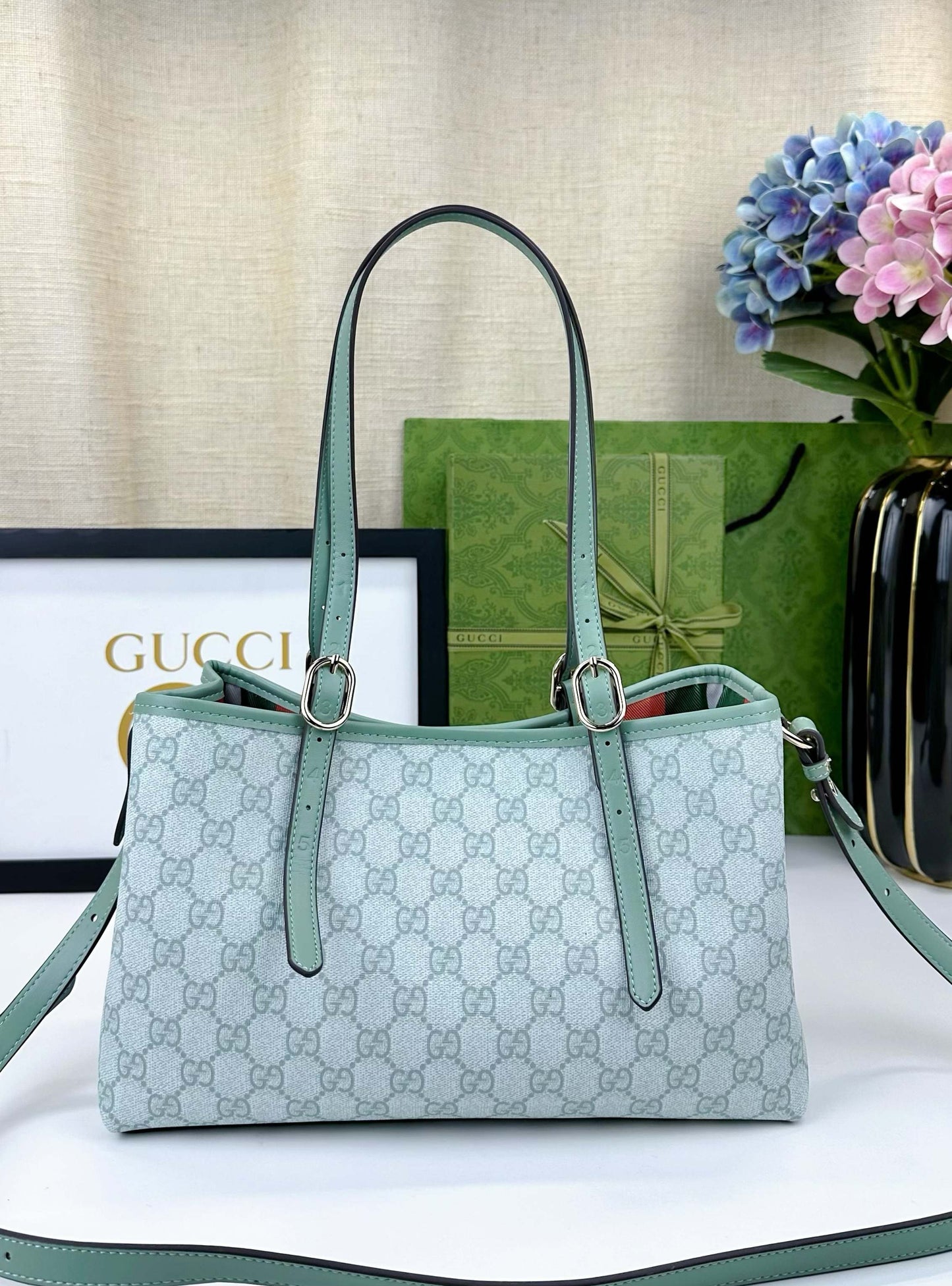 Elite Carryalls