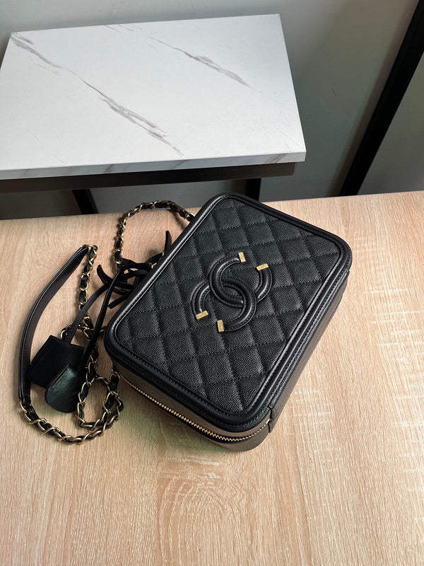 Luxe Touch Bags 

 -  Bags - 2708