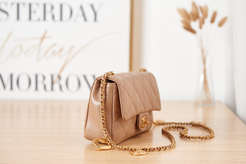 Luxe Touch Bags 

 -  Bags - 2950