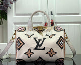 Luxe Touch Bags -   2209