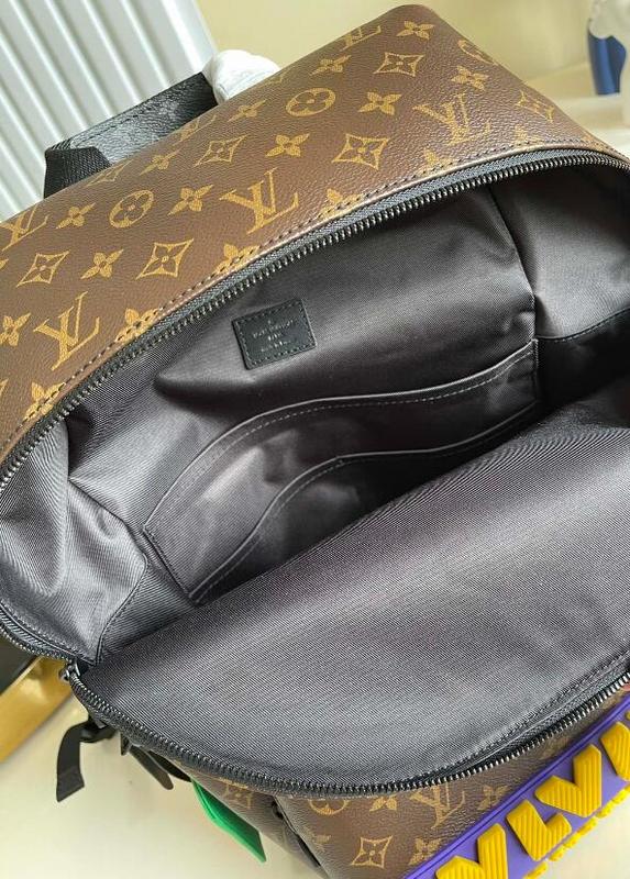 Luxe Touch Bags -   2395