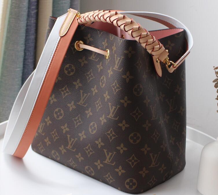 Luxe Touch Bags -   2693