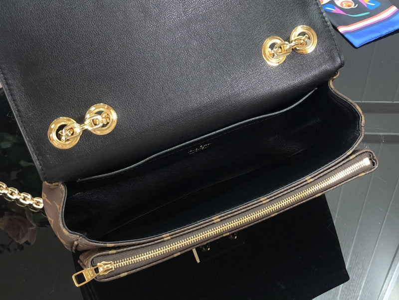 Fashion Luxe Touch bags - 2456