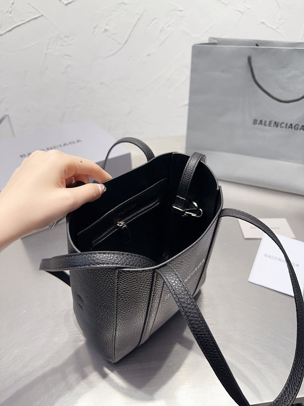 Luxe Touch Fashion - BGA Bags - 1596