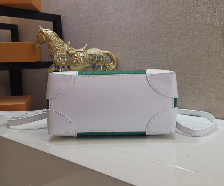 Luxe Touch Bags -   2430