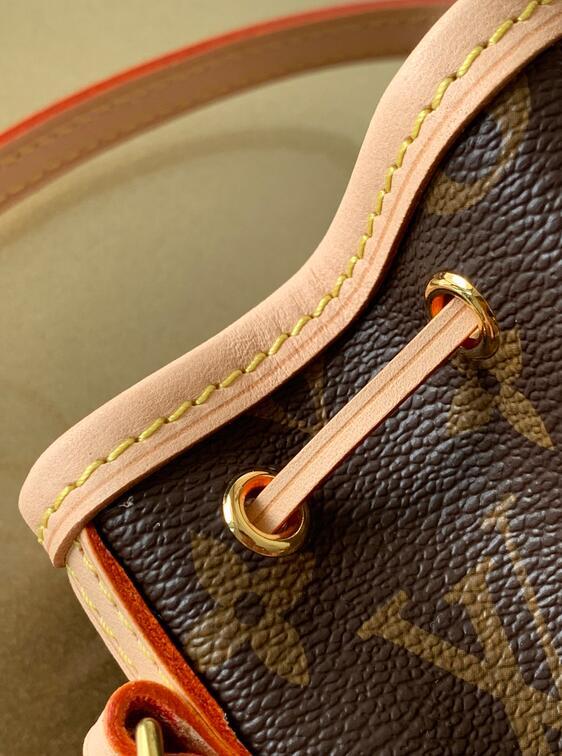 Luxe Touch Bags -   2525