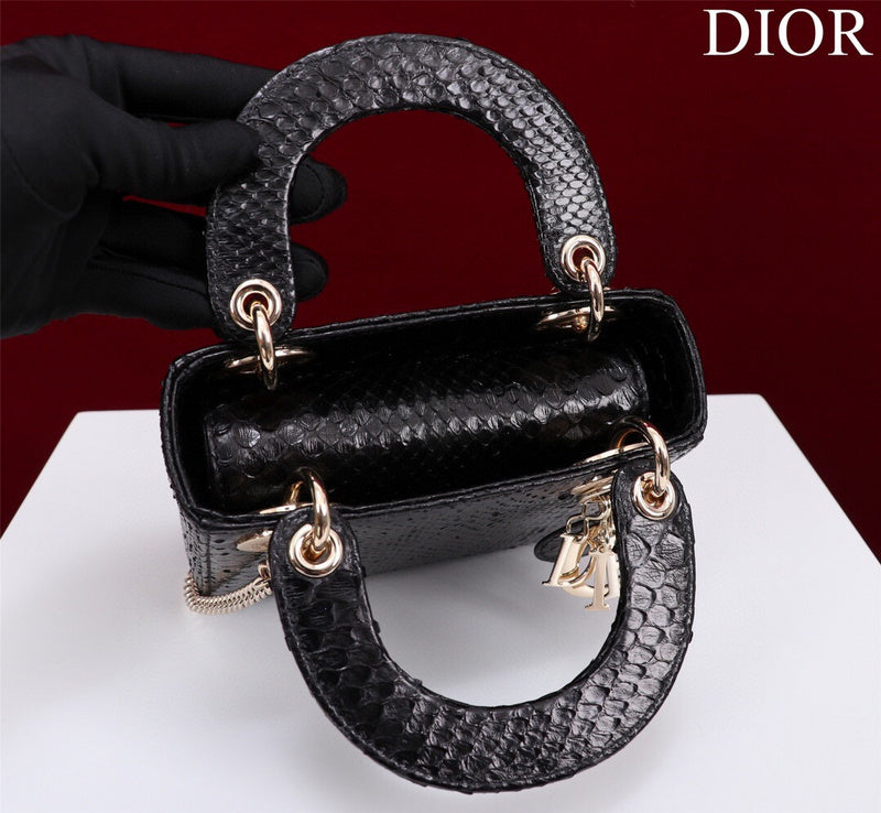 LTB - Luxe Touch Bags - 102