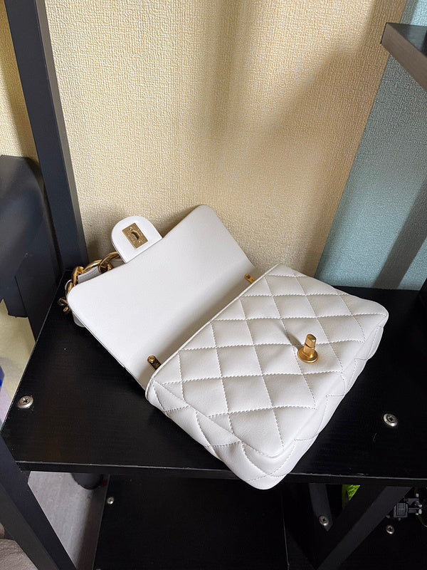 Luxe Touch Bags 

 -  Bags - 3094