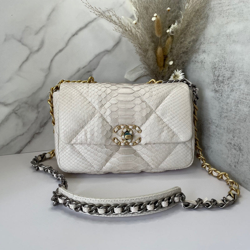 Luxe Touch Bags 

 -  Bags - 3071