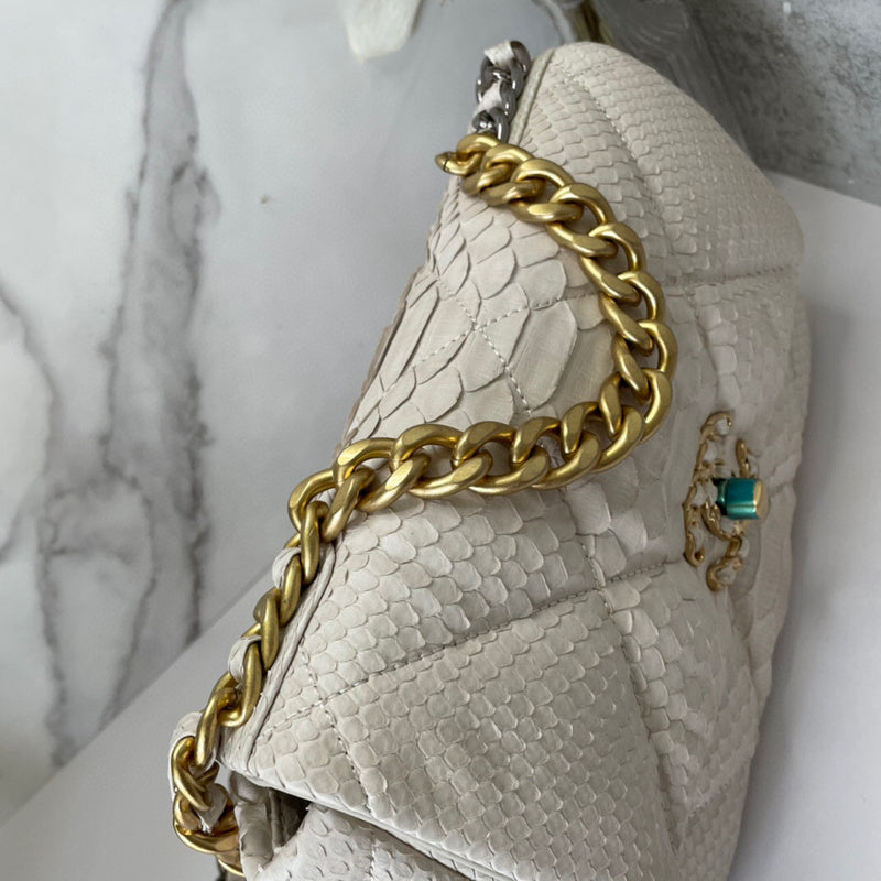 Luxe Touch Bags 

 -  Bags - 3071