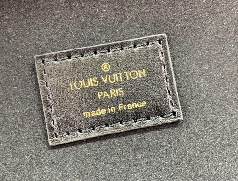 Luxe Touch Bags -   2642