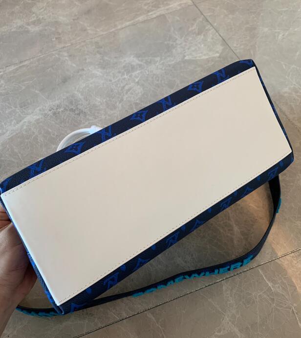 Luxe Touch Bags -   2377