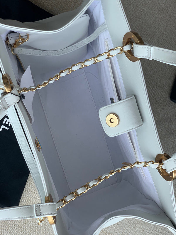 Luxe Touch Bags 

 -  Bags - 2965