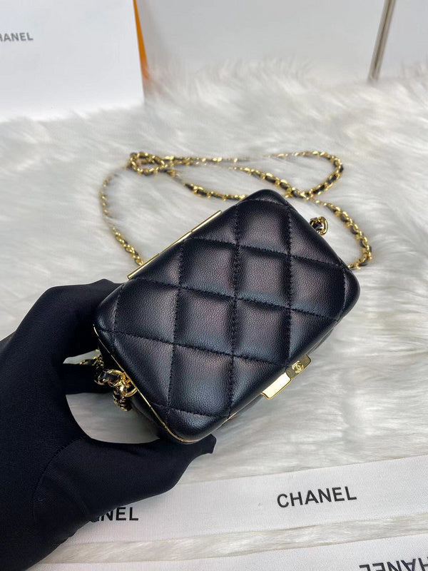Luxe Touch Bags 

 -  Bags - 3121
