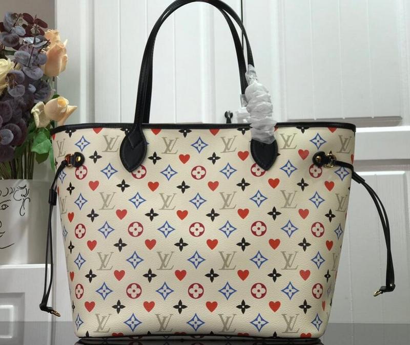 Luxe Touch Bags -   2674