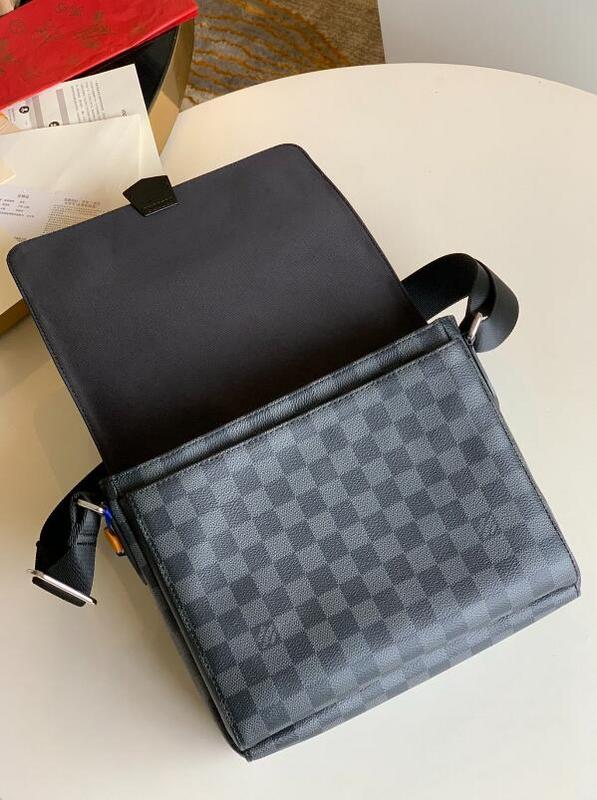 Luxe Touch Bags -   2633