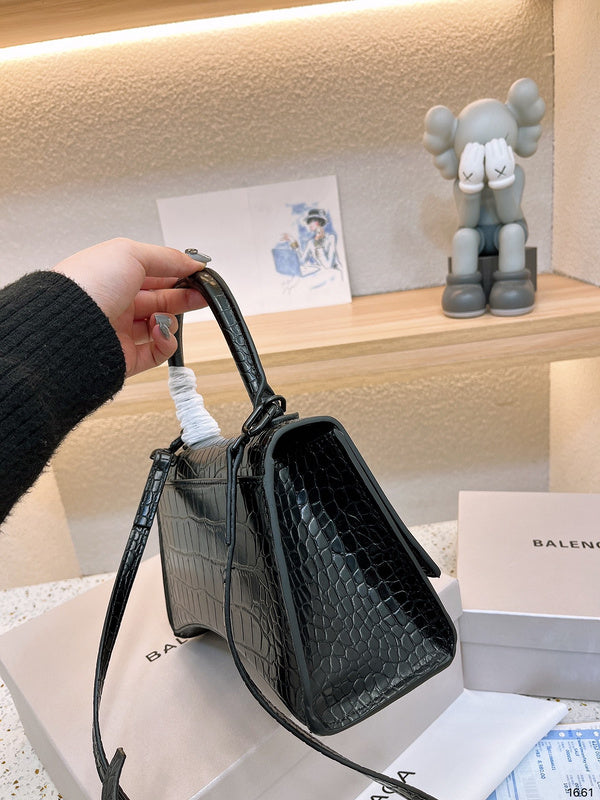 Luxe Touch Fashion - BGA Bags - 1571