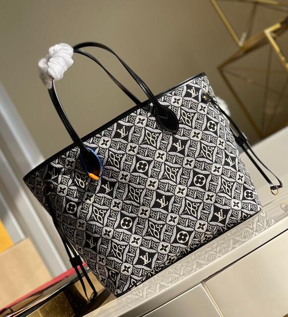 Luxe Touch Bags -   2551