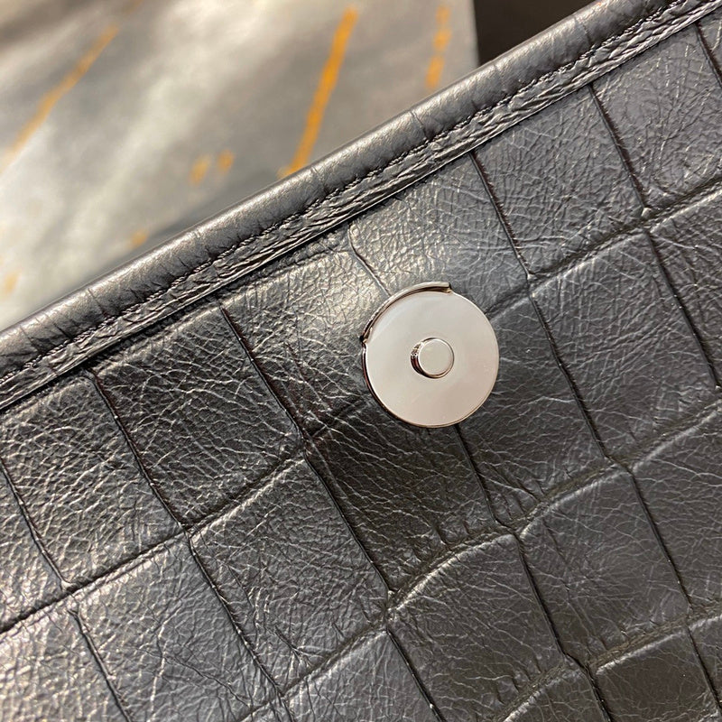 Luxe Touch - SLY Bags 334