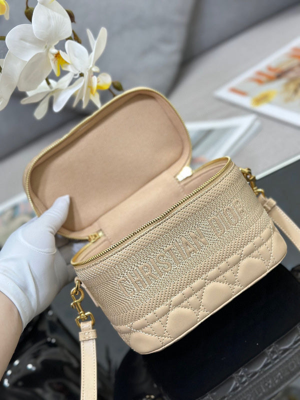 LTB - Luxe Touch Bags - 066