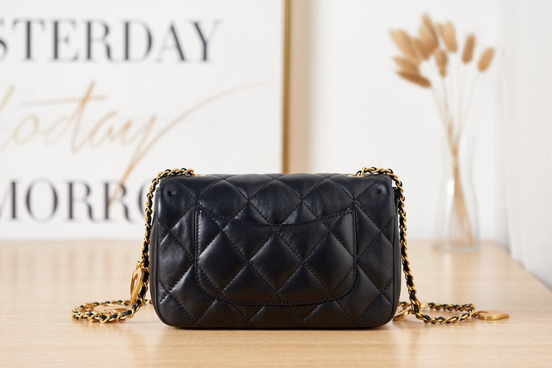 Luxe Touch Bags 

 -  Bags - 2942